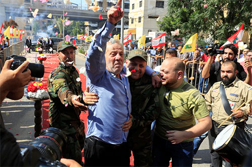 Combatientes de Hezbolá regresan a casa tras cumplir la misión en Fua y Kefraya